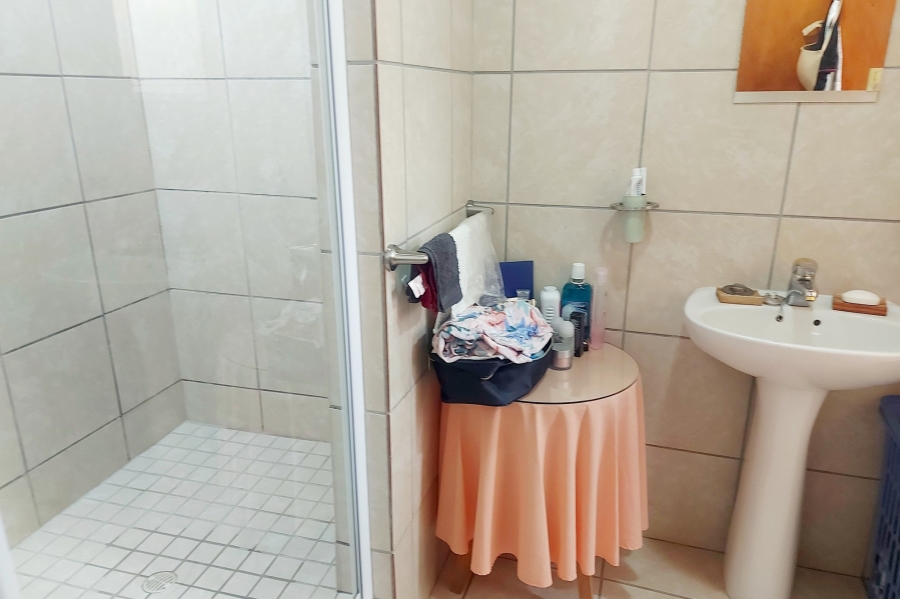 6 Bedroom Property for Sale in Wilderness Heights Western Cape
